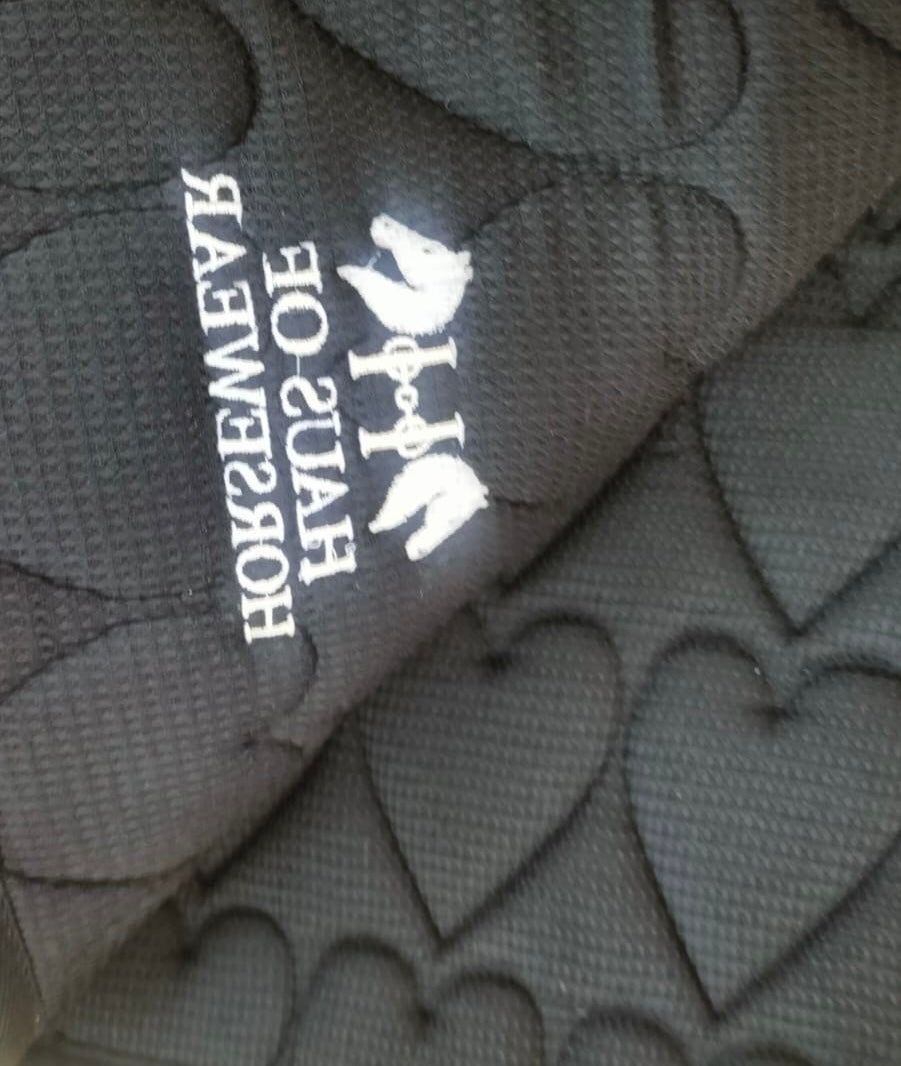 Haus of Horsewear Velvet Heart Quilted Saddle Pad - Dressage/Square - PRE ORDER delivery mid March
