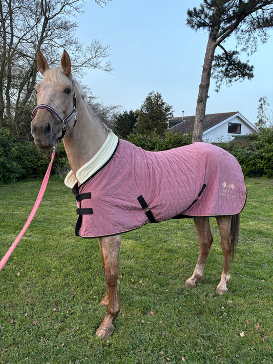 Haus of Horsewear Luxury Velvet Heart Show Rug